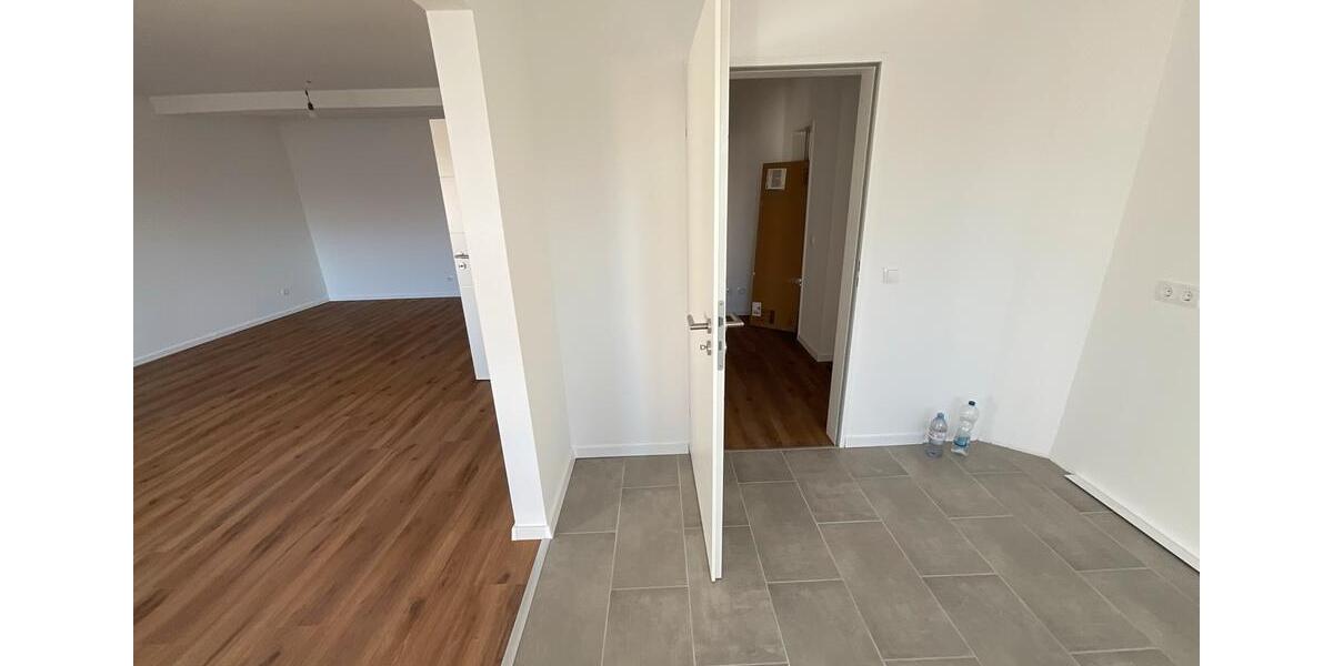 Helle frisch sanierte 3-Zimmer-Wohnung in Niederkassel-Rheidt 3 zimmer