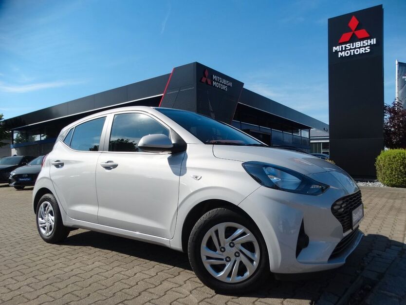 Hyundai i10 21.398 km 14.790 € Königsbrunn 86343