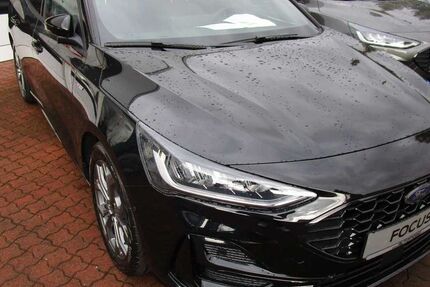 Ford Focus 14.250 km 25.490 &euro; Mühlhausen 99974