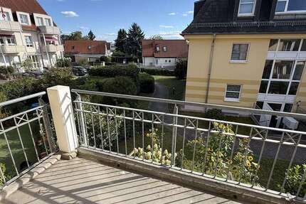 Wohnung zum Kaufen in Radebeul 220.000 € 64.15 m²
