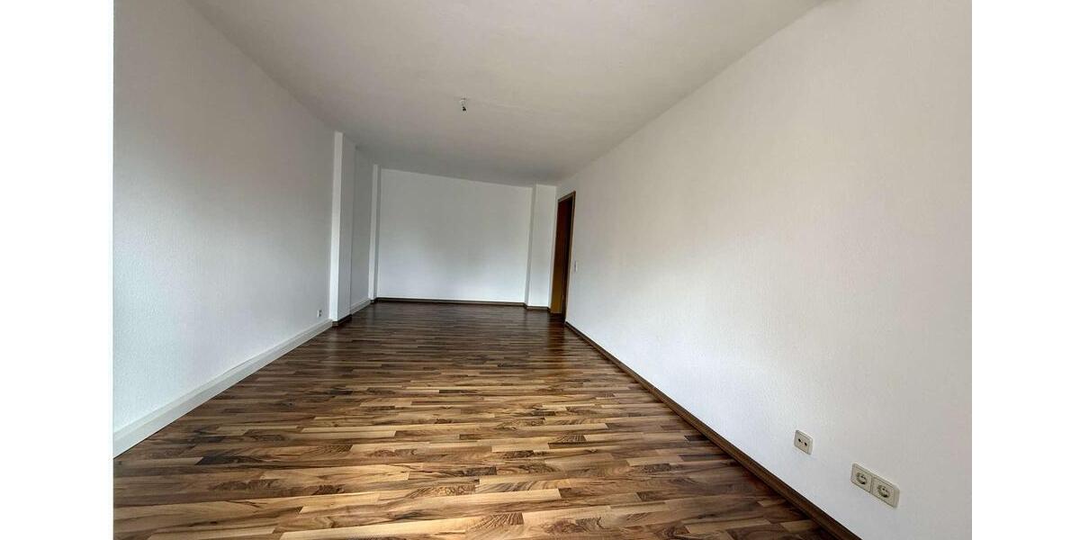 Etagenwohnung Döbeln - 4 Zimmer, 121 m&sup2;, 750&euro; | Angebot:26183314