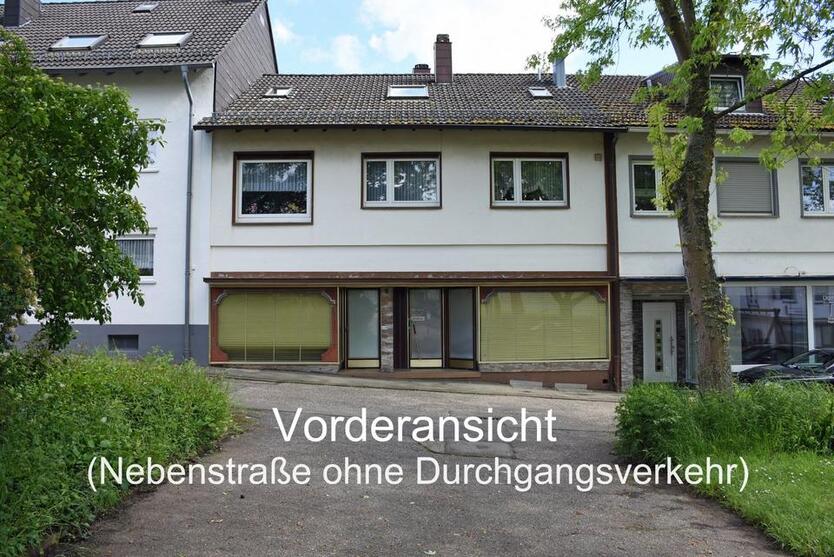Reihenmittelhaus - Platz für Wohnen und Arbeiten, oder Hobby