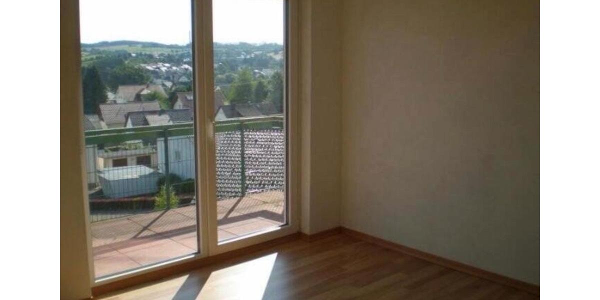 Erdgeschoßwohnung Eppelborn - 4 Zimmer, 95 m&sup2;, 750&euro; | Angebot:26337465