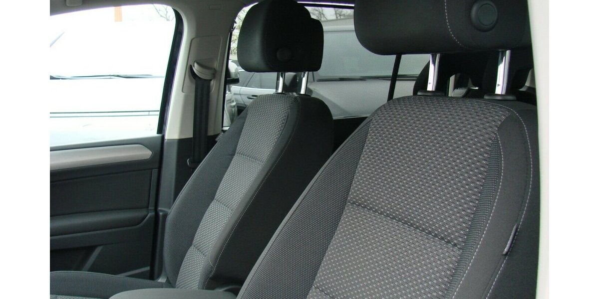 VW Touran 1.4 TSi BMT Comfortline ACC LED AHK 7Sitzer 99.986 km 16.980 &euro; Falkensee 14612