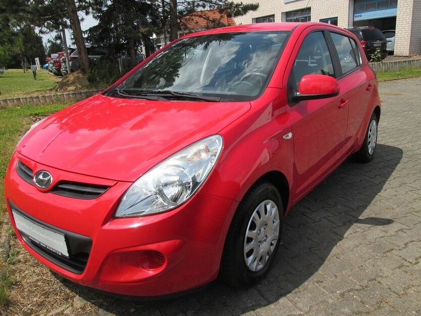 i20