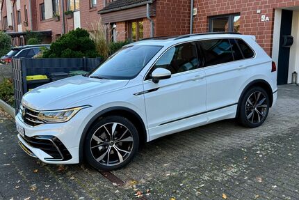 VW Tiguan 21.800 km 34.300 € Braunschweig 38116