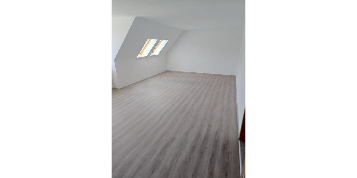 Dachgeschoßwohnung Kalbe (Milde) - 2 Zimmer, 63 m&sup2;, 472&euro; | Angebot:25853795