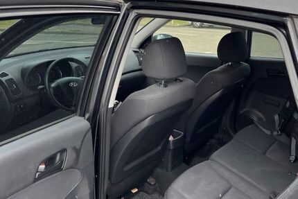 Hyundai i30 149.000 km 2.600 &euro; Krefeld 47805