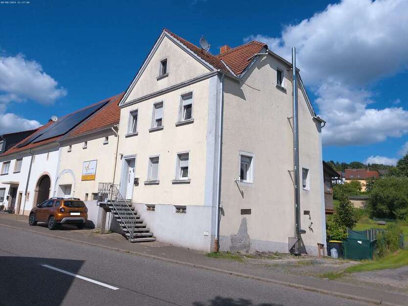 Haus zum Kaufen in Ottweiler 145.000 € 110 m²