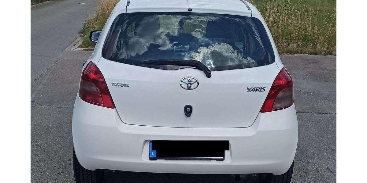 Toyota Yaris 197.300 km 2.500 € Bitz 72475