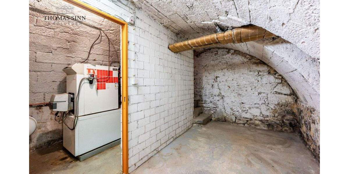 Mehrfamilienhaus, Wohnhaus Obersulm / Eschenau Eschenau - 7 Zimmer, 221 m&sup2;, 299.000&euro; | Angebot:25697688