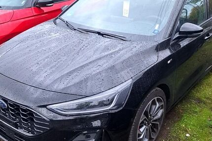 Ford Focus 9.735 km 26.340 € Lonnerstadt 91475