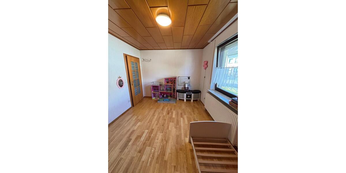 Einfamilienhaus Hameln Kernstadt - 8 Zimmer, 216 m&sup2;, 1.890&euro; | Angebot:26056469