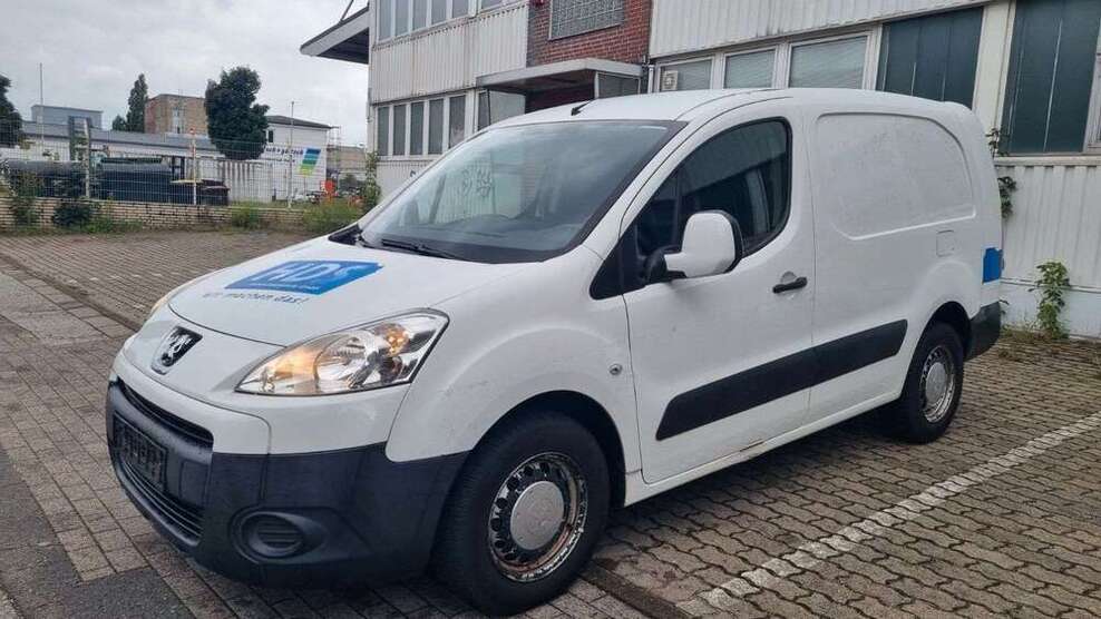 Peugeot Partner 133.325 km 4.490 € Hamburg 20537