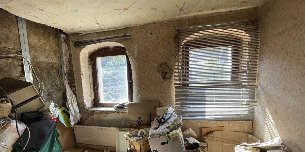 Mehrfamilienhaus, Wohnhaus Glashütte - 5 Zimmer, 126 m&sup2;, 45.000&euro; | Angebot:25704970