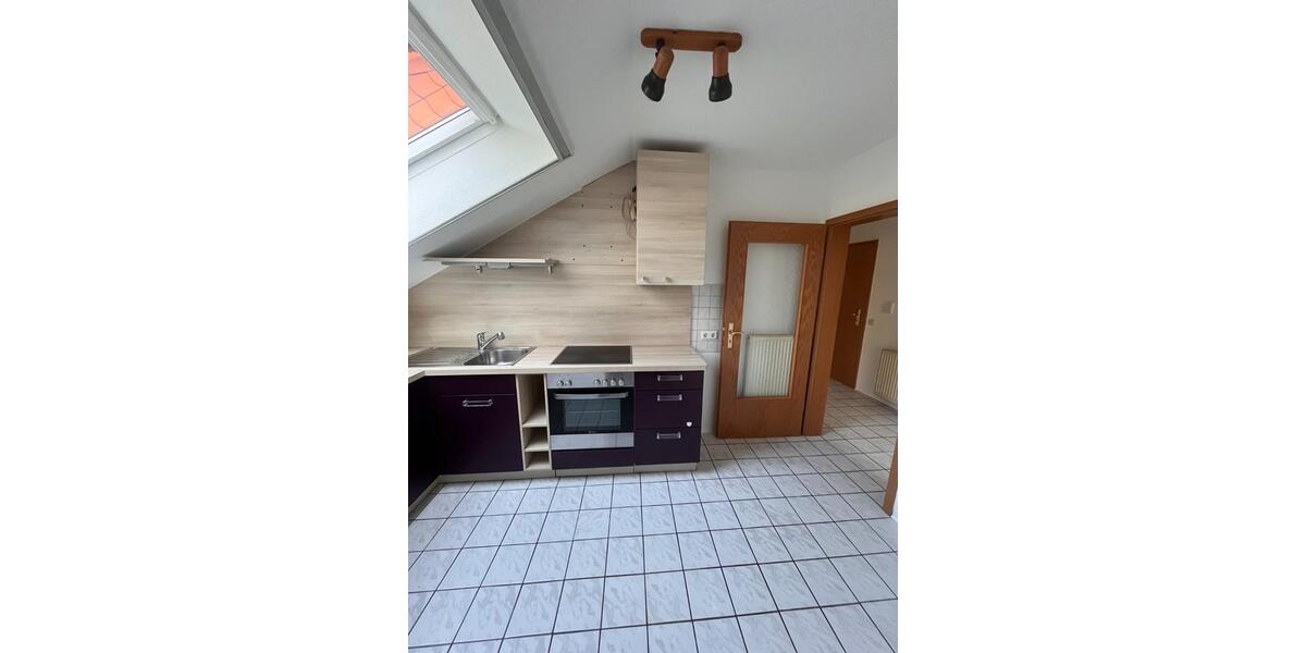 Dachgeschoßwohnung Marburg Marbach - 3 Zimmer, 56 m&sup2;, 185.000&euro; | Angebot:25406532