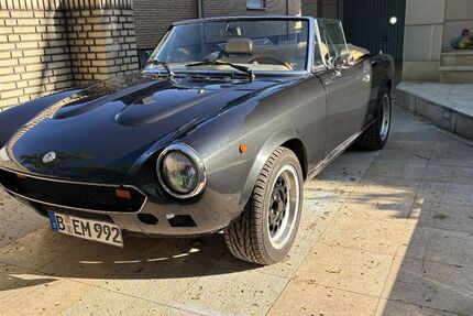 Fiat 124 Spider 68.800 km 10.900 &euro; Berlin 13503