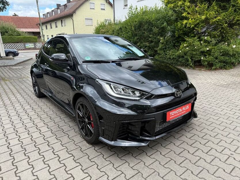 Yaris
