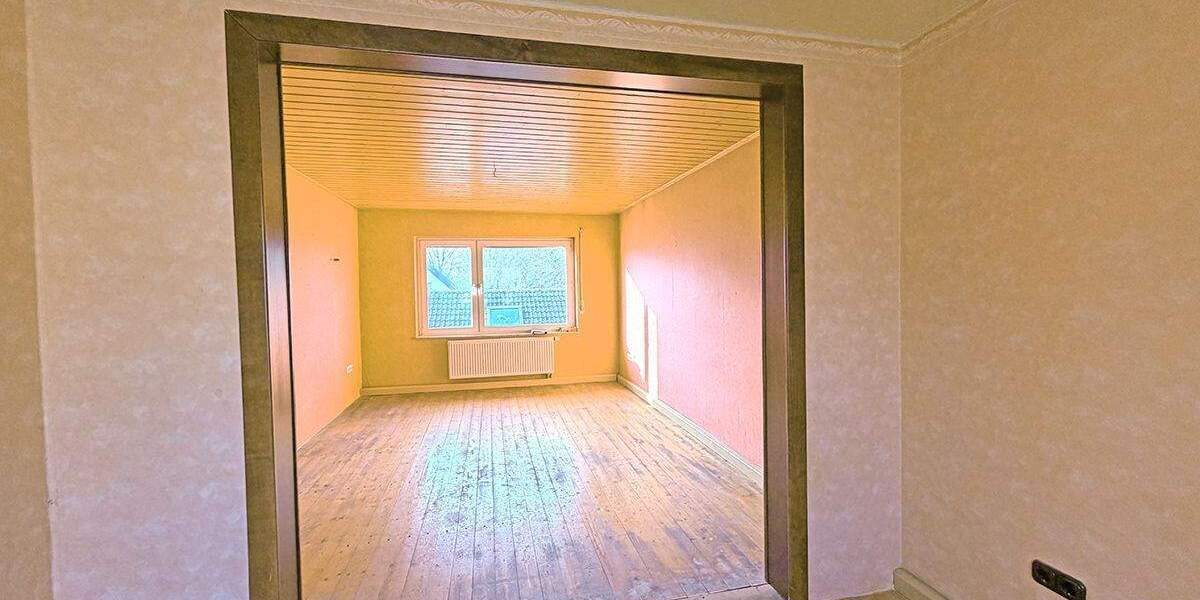Mehrfamilienhaus, Wohnhaus Enger Dreyen - 6 Zimmer, 131 m&sup2;, 190.000&euro; | Angebot:26674319