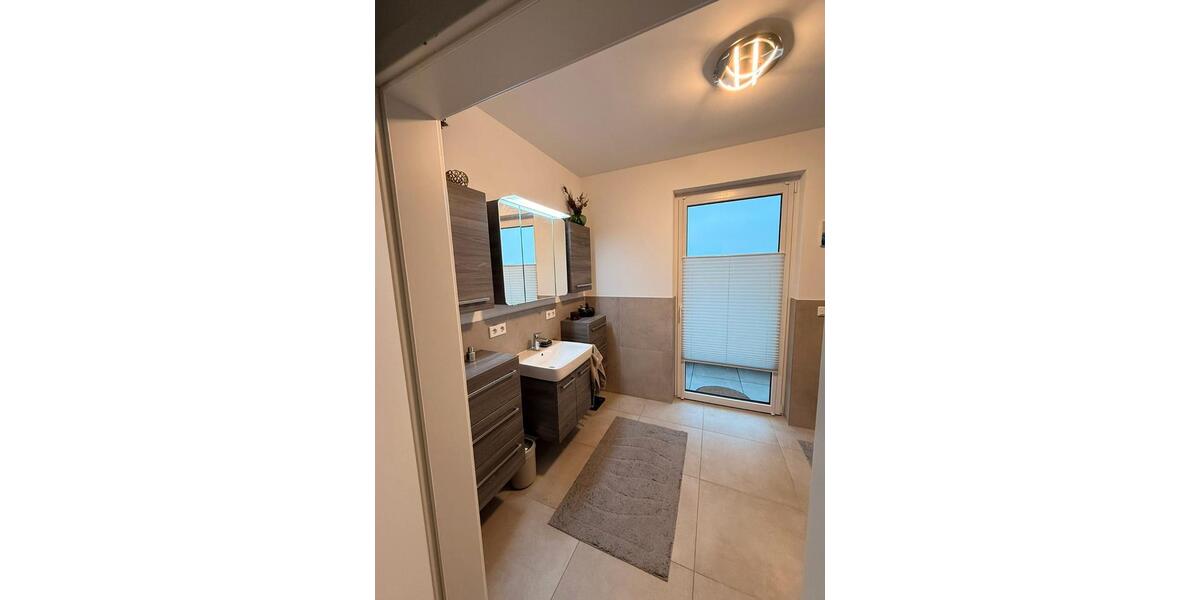 Einfamilienhaus Bad Lippspringe - 3 Zimmer, 80 m&sup2;, 1.125&euro; | Angebot:26340389