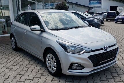 Hyundai i20 90.107 km 11.890 &euro; Traunstein 83278
