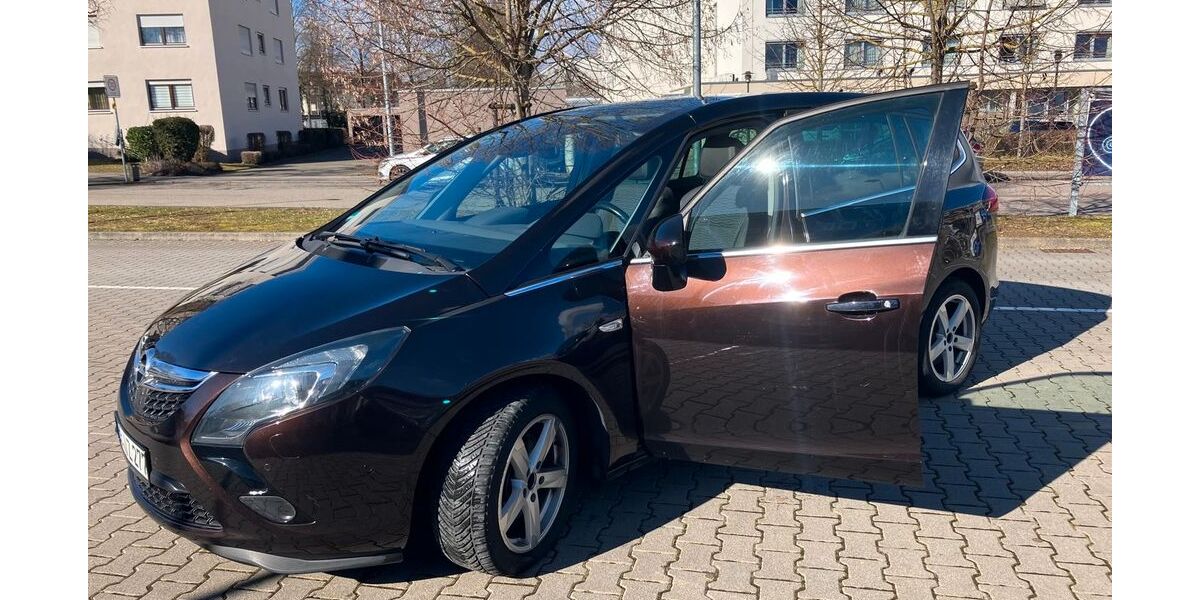 Opel Zafira Tourer 268.000 km 5.900 &euro; Illingen 75428