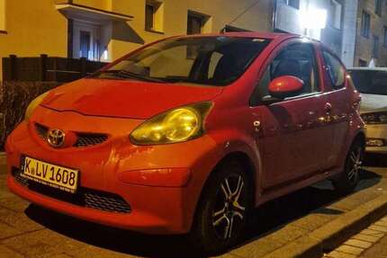 Toyota Aygo 214.000 km 1.200 &euro; Bilderstöckchen (Köln) 50739