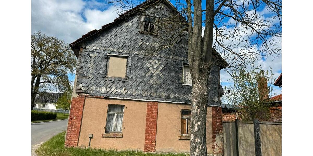 Einfamilienhaus Sondershausen - 8 Zimmer, 120 m&sup2;, 22.800&euro; | Angebot:23360012