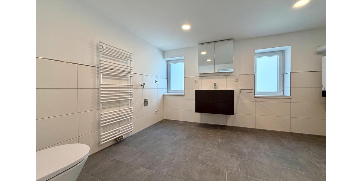 Etagenwohnung Siegen Kaan-Marienborn - 5 Zimmer, 122 m&sup2;, 1.000&euro; | Angebot:26005610