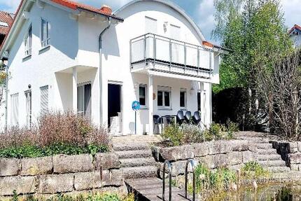 Haus Eislingen (Fils) - 5.5 Zimmer, 166 m&sup2;, 2.100&euro; | Angebot:26438109