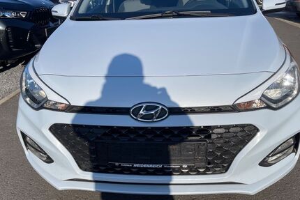 Hyundai i20 133.000 km 7.999 &euro; Kassel 34123