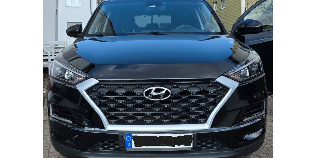 Hyundai TUCSON 104.000 km 13.500 &euro; Völklingen 66333