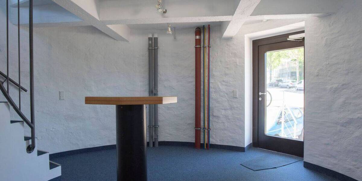 Gewerbeobjekt Usingen - 2 Zimmer, 83 m&sup2;, 795&euro; | Angebot:25740833