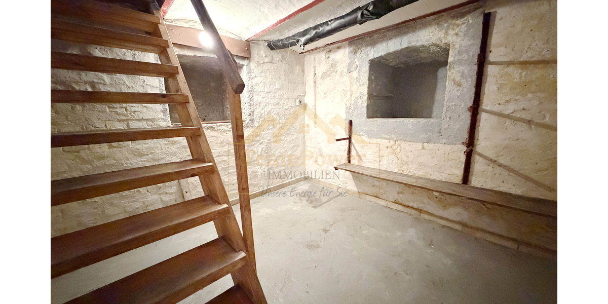 Handwerkerschnäppchen mit neuer Heizung und Fenstern - Einfamilienhaus Kellinghusen | Angebot:26564769