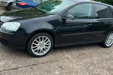 VW Golf 217.000 km 2.300 &euro; BERLIN 13125
