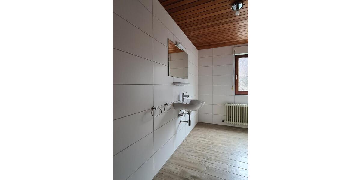 Etagenwohnung Schramberg - 3.5 Zimmer, 80 m&sup2;, 580&euro; | Angebot:25181086