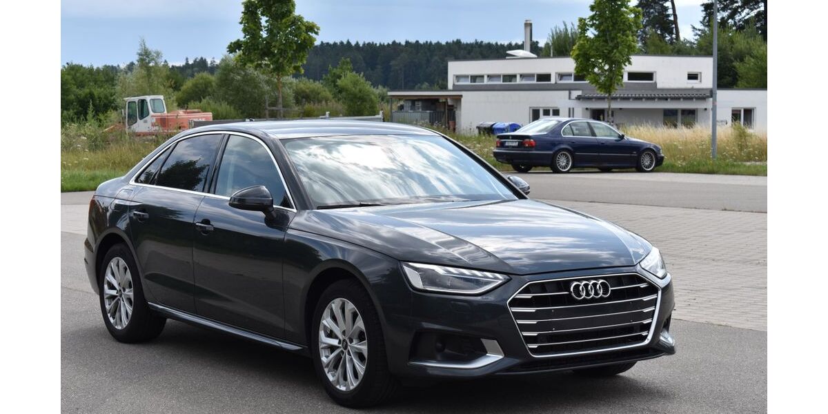 Audi A4 102.000 km 26.490 &euro; Schramberg 78713