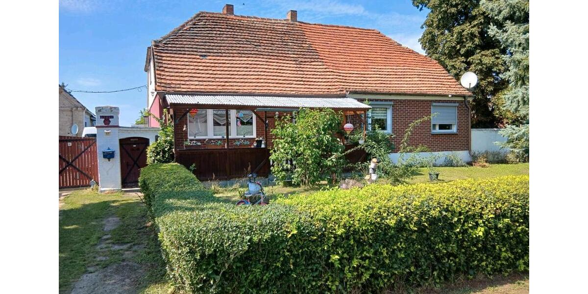 Doppelhaushälfte Bad Freienwalde (Oder) - 7 Zimmer, 154 m&sup2;, 265.000&euro; | Angebot:27158244