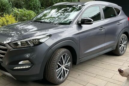 Hyundai TUCSON 83.500 km 17.900 € Hatten 26209