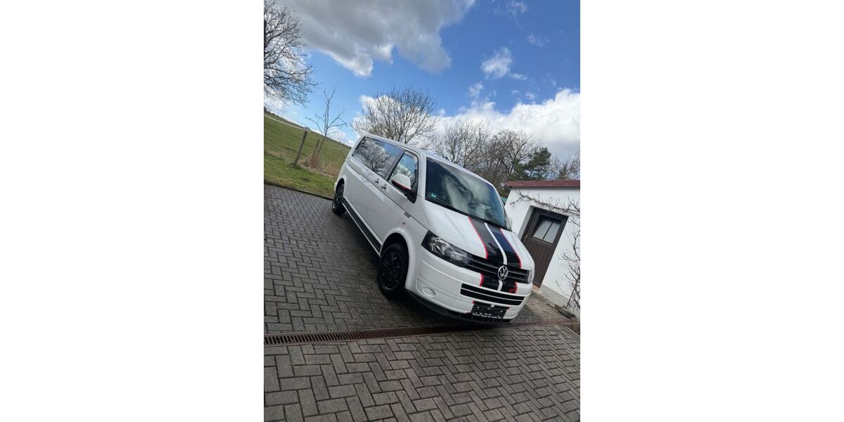 VW T5 Caravelle 244.000 km 13.999 &euro; Mainleus 95336