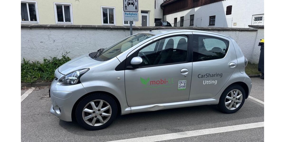 Toyota Aygo (X) 110.600 km 2.950 &euro; Utting am Ammersee 86919
