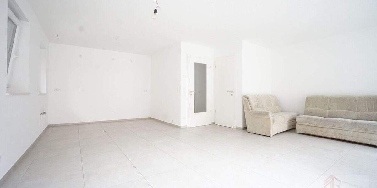 IMMOBILIEN GUMNIOR präsentiert: neuwertige Doppelhaushälfte in Emsbüren mit Garten und Carport 4 zimmer