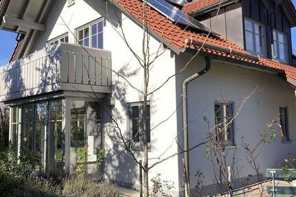 Haus zum Mieten in Bad Wörishofen-Gartenstadt 2.000 € 144 m² 7 zimmer