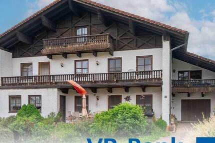 Charmantes Anwesen mit großem Grundstück und vielseitigem Potenzial 9 zimmer