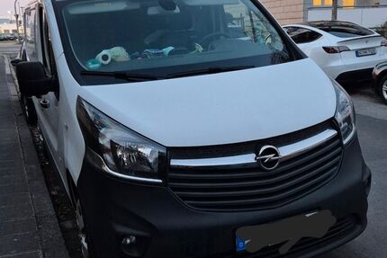 Opel Vivaro 96.044 km 13.000 &euro; Nürnberg 90469