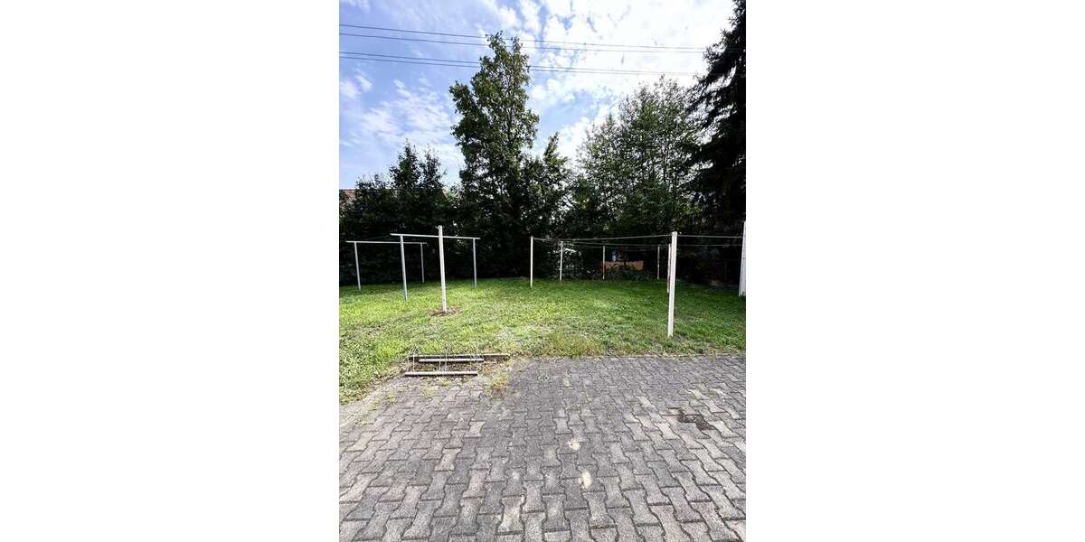 Lukrative Kapitalanlage mit 5,7 % Bruttomietrendite - Mehrfamilienhaus in Riesa mit sechs Parteien! - Mehrfamilienhaus, Wohnhaus Riesa Canitz | Angebot:25294548