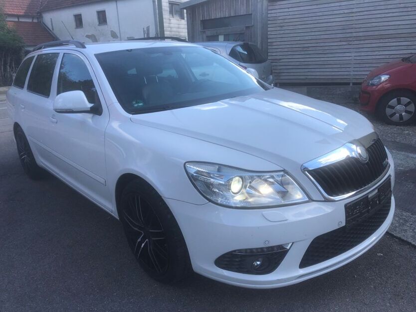 Skoda Octavia 173.000 km 5.940 € Ichenhausen-Hochwang 89335