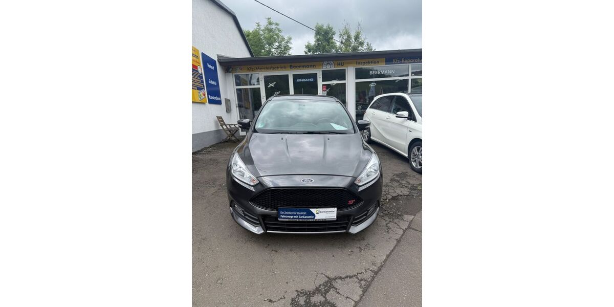 Ford Focus 101.000 km 14.990 &euro; Niederbrombach 55767