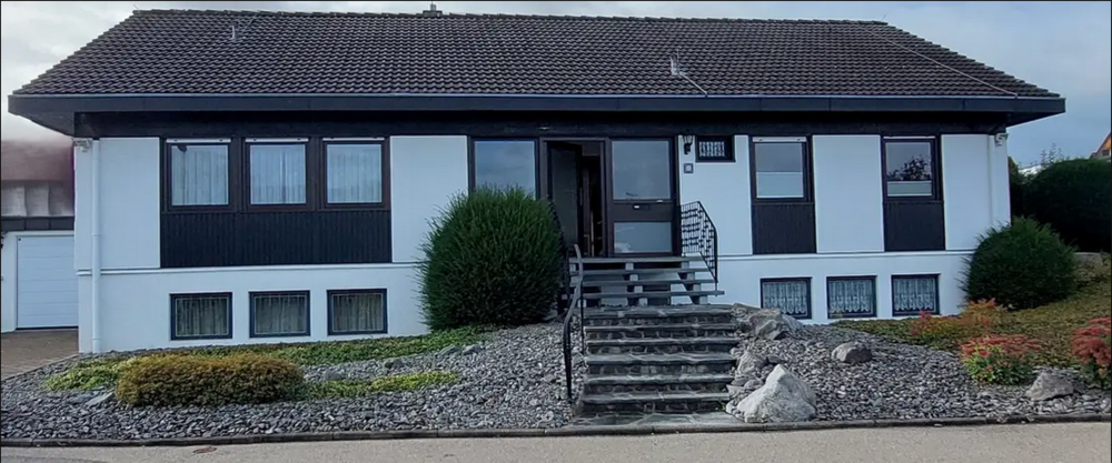 Haus zum Kaufen in Donaueschingen 590.000 € 240 m² 7 zimmer