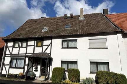 Haus Warburg / Herlinghausen Herlinghausen - 10 Zimmer, 220 m&sup2;, 75.000&euro; | Angebot:25277431